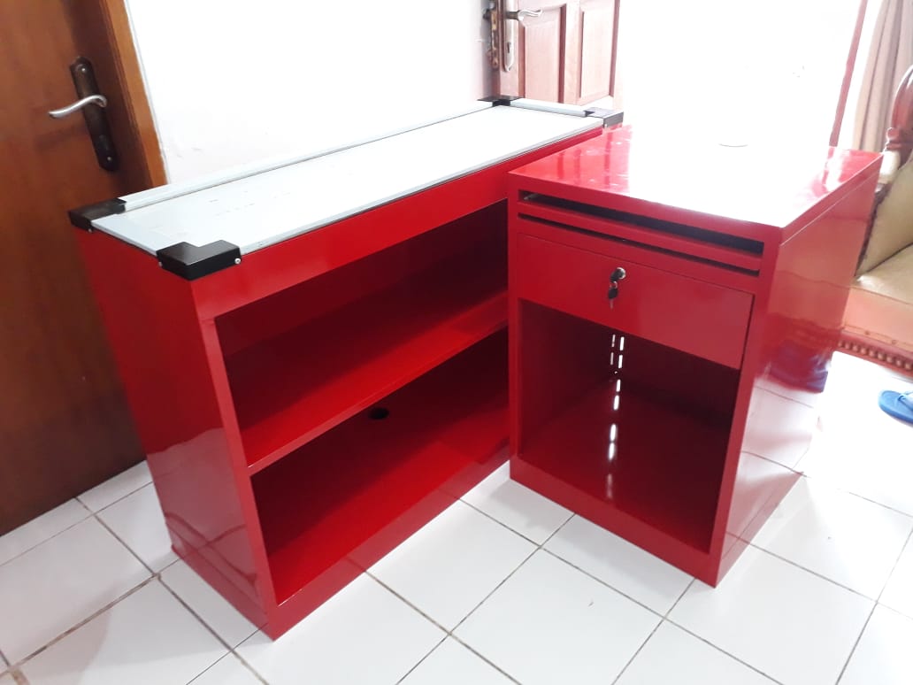 Meja kasir Standart